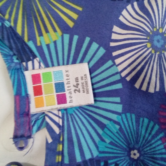 Pretty Flowery Summer Tot's Top - Picture 3 of 4